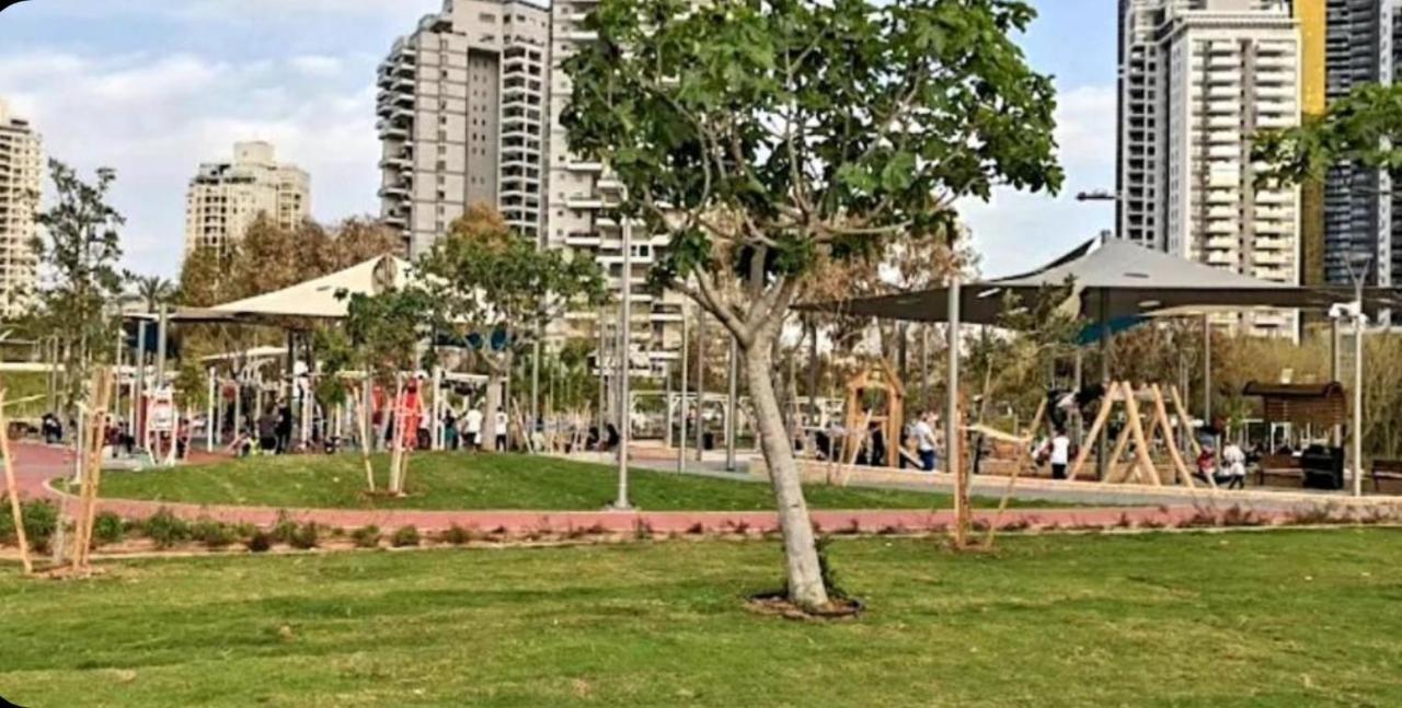 מלון דירות על הים בת ים 39 Ngoại thất bức ảnh
