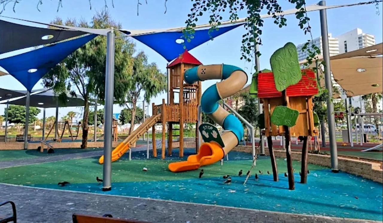 מלון דירות על הים בת ים 39 Ngoại thất bức ảnh
